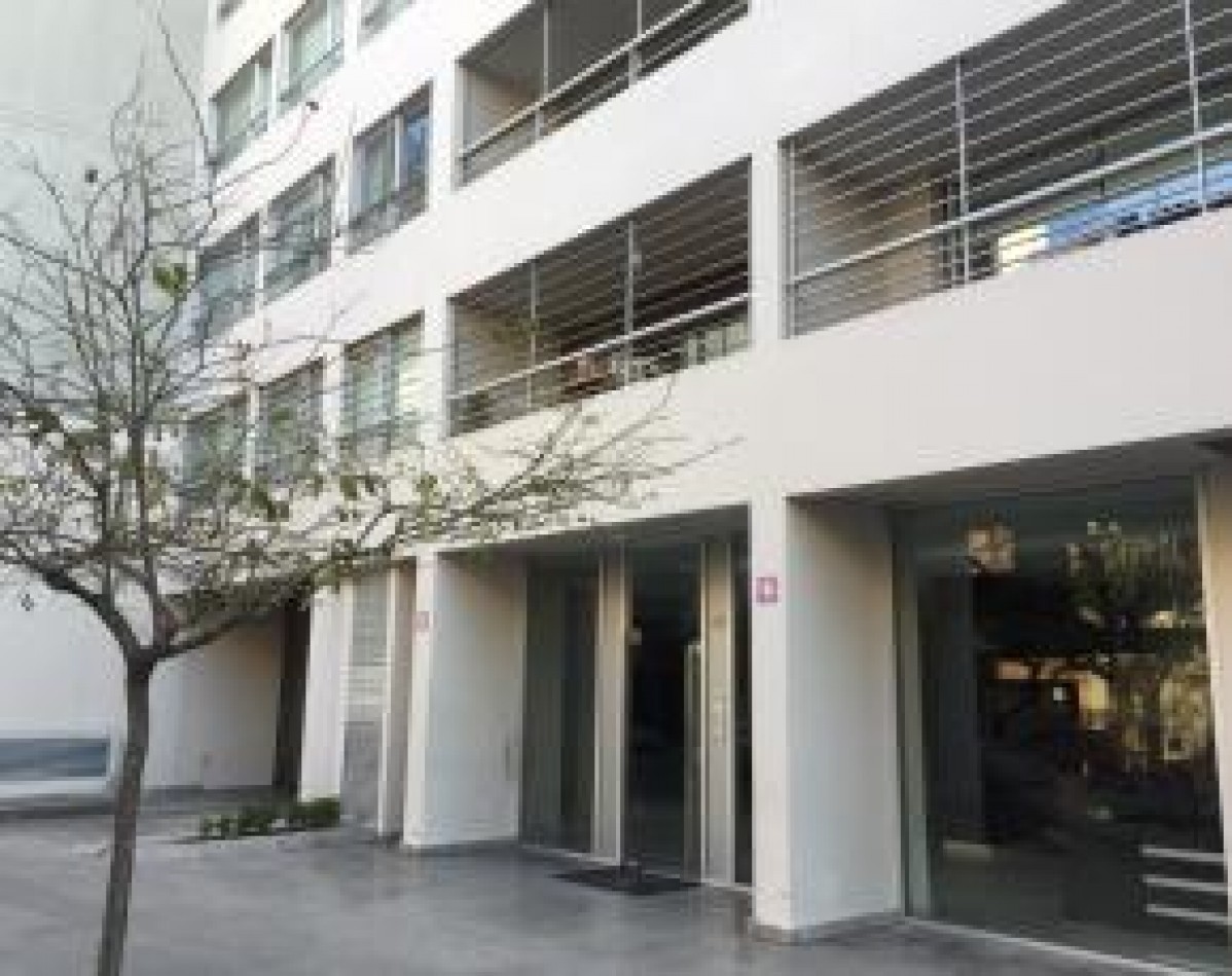 Alquiler. Villa Crespo. Amplio Monoambiente. Amenities. Balcon aterrazado