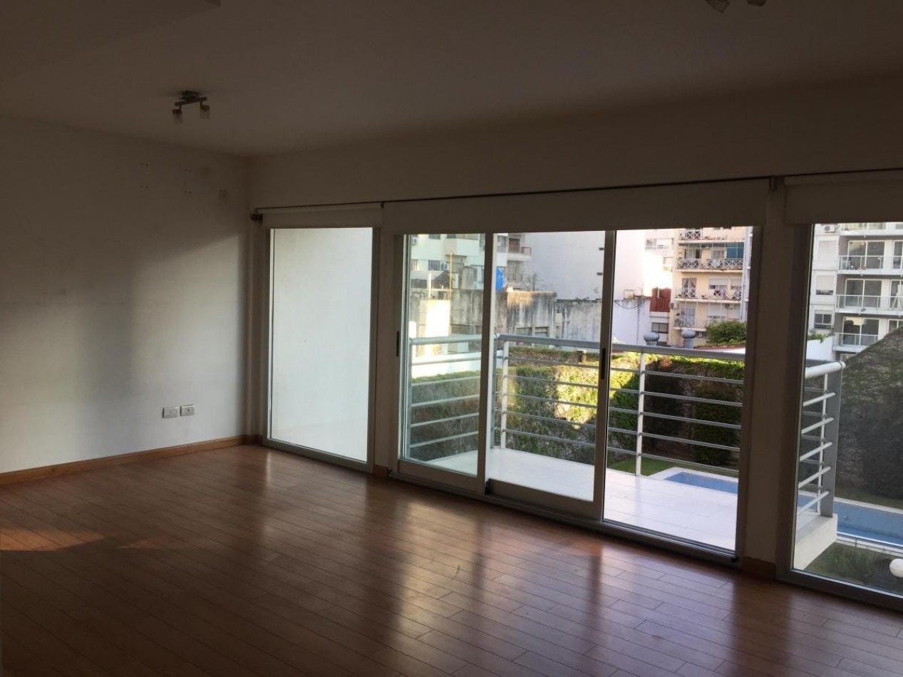 Alquiler. Villa Crespo. Amplio Monoambiente. Amenities. Balcon aterrazado