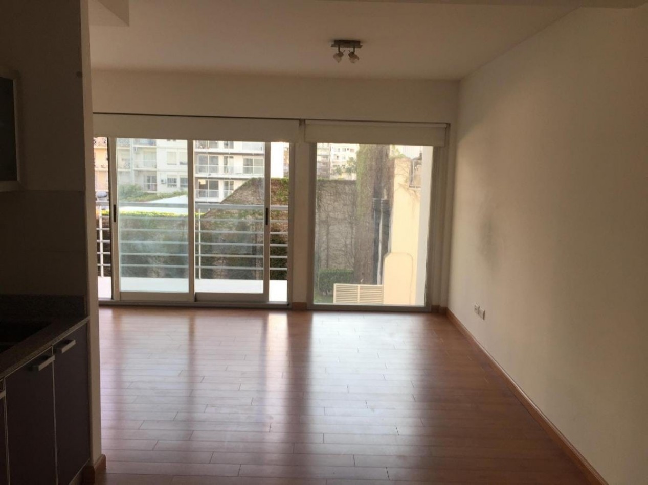 Alquiler. Villa Crespo. Amplio Monoambiente. Amenities. Balcon aterrazado