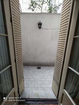 Gran Planta Baja con Patio, Apto Profesional