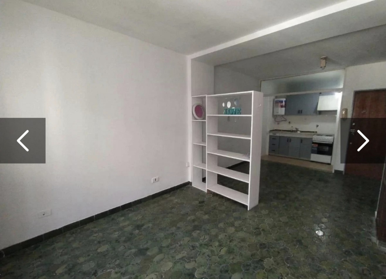Recoleta. En venta. Monoambiente amplio. Luminoso. Bajas expensas