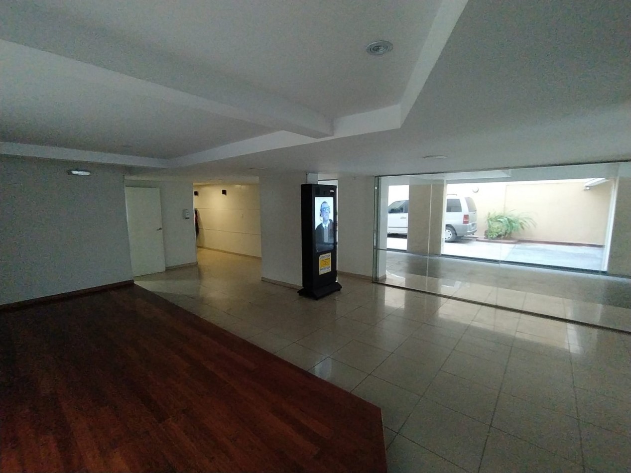 Departamento en alquiler. Palermo. Piso Alto, super luminoso con vista a la Ciudad. Bajas expensas. ¿Algo mas?