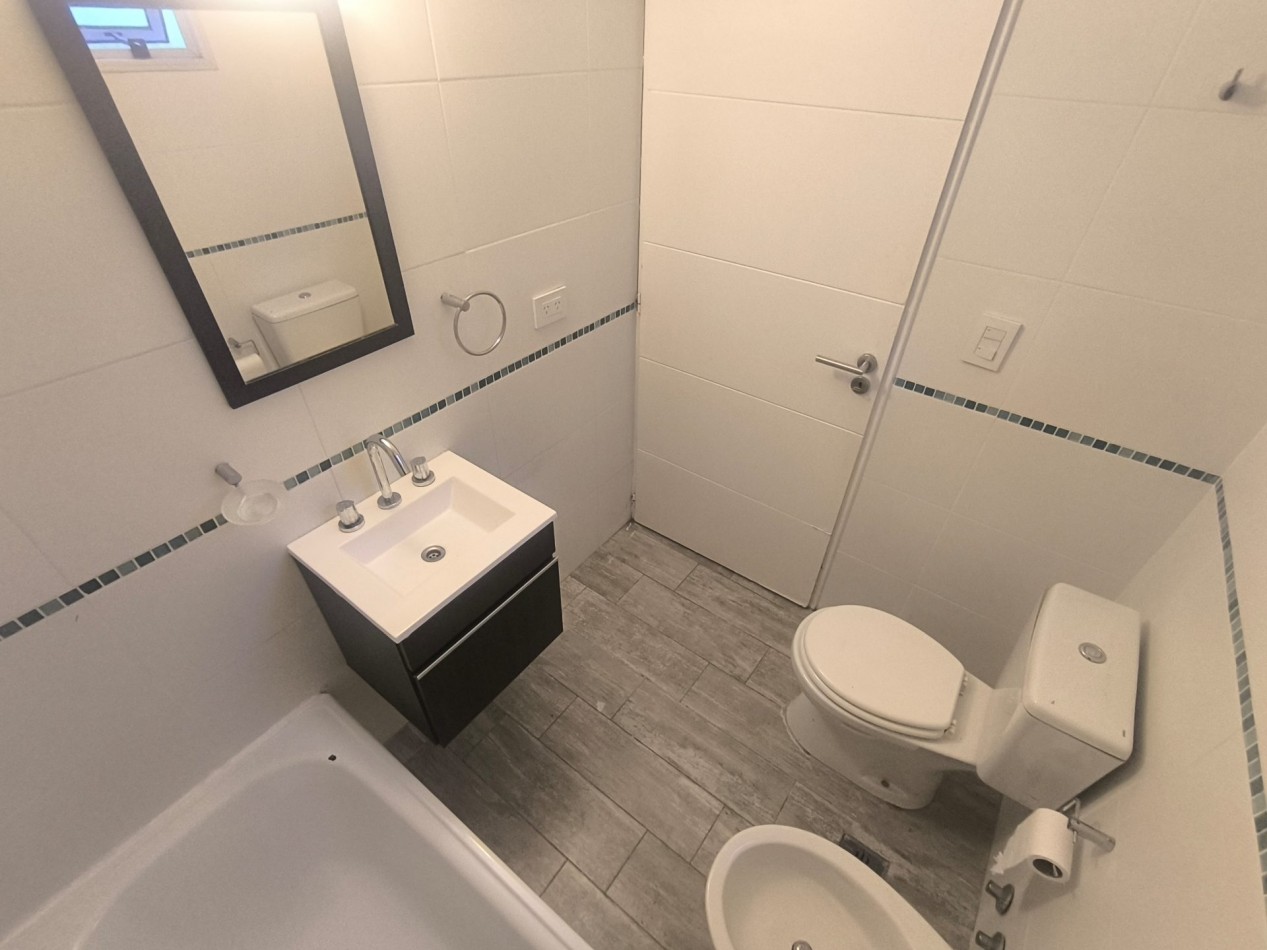 PH en venta. Villa Urquiza. Terraza propia. Sin expensas