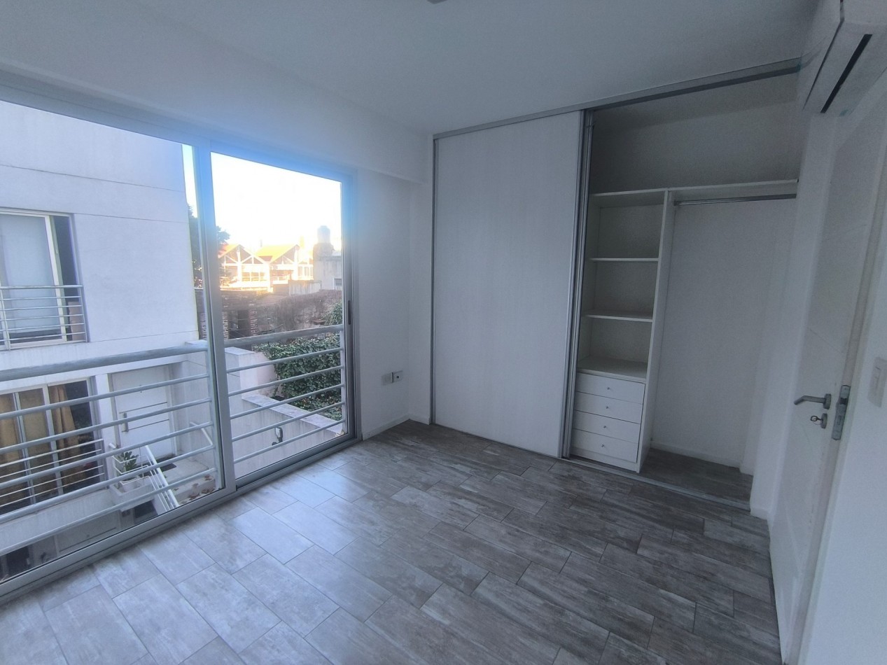 PH en venta. Villa Urquiza. Terraza propia. Sin expensas