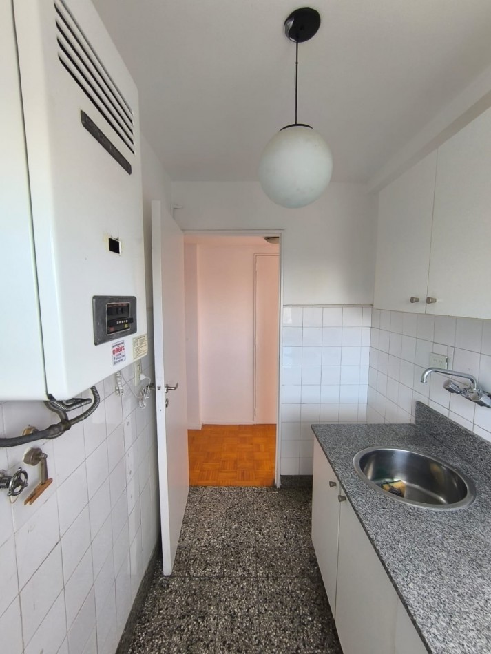 Departamento en alquiler. Palermo. Piso Alto, super luminoso con vista a la Ciudad. Bajas expensas. ¿Algo mas?
