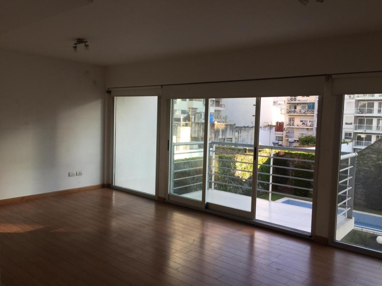 Alquiler. ALMAGRO Amplio Monoambiente. Amenities. Balcon aterrazado