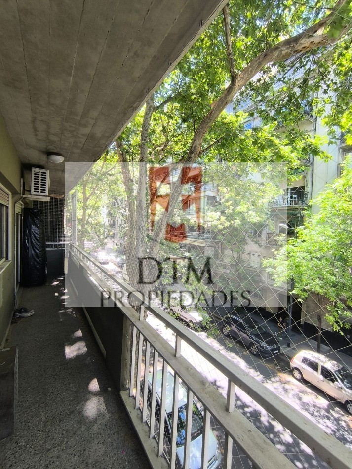 Barrio Norte, Alquiler, 4 ambientes, con Balcon corrido. 