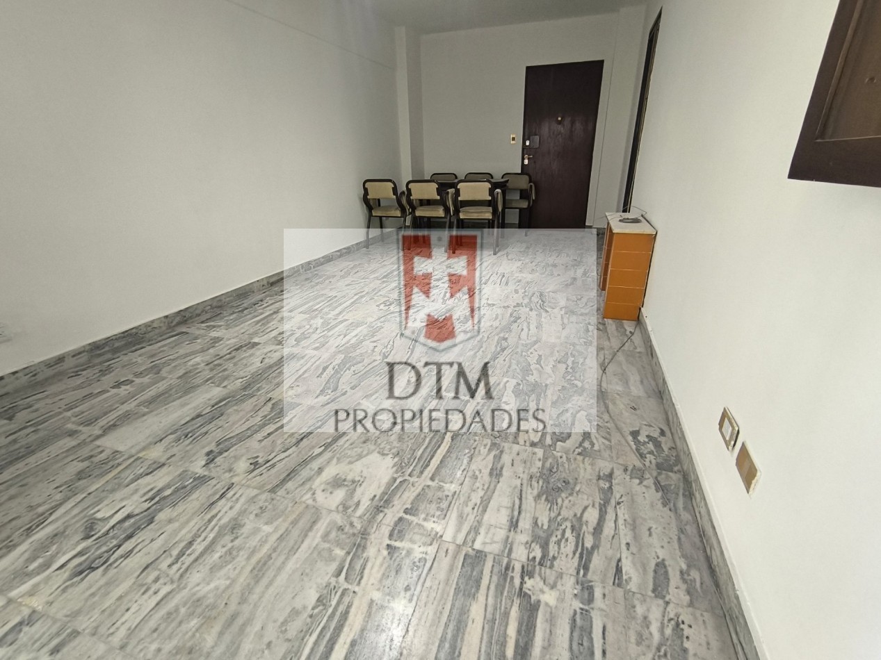 Barrio Norte, Alquiler, 4 ambientes, con Balcon corrido. 