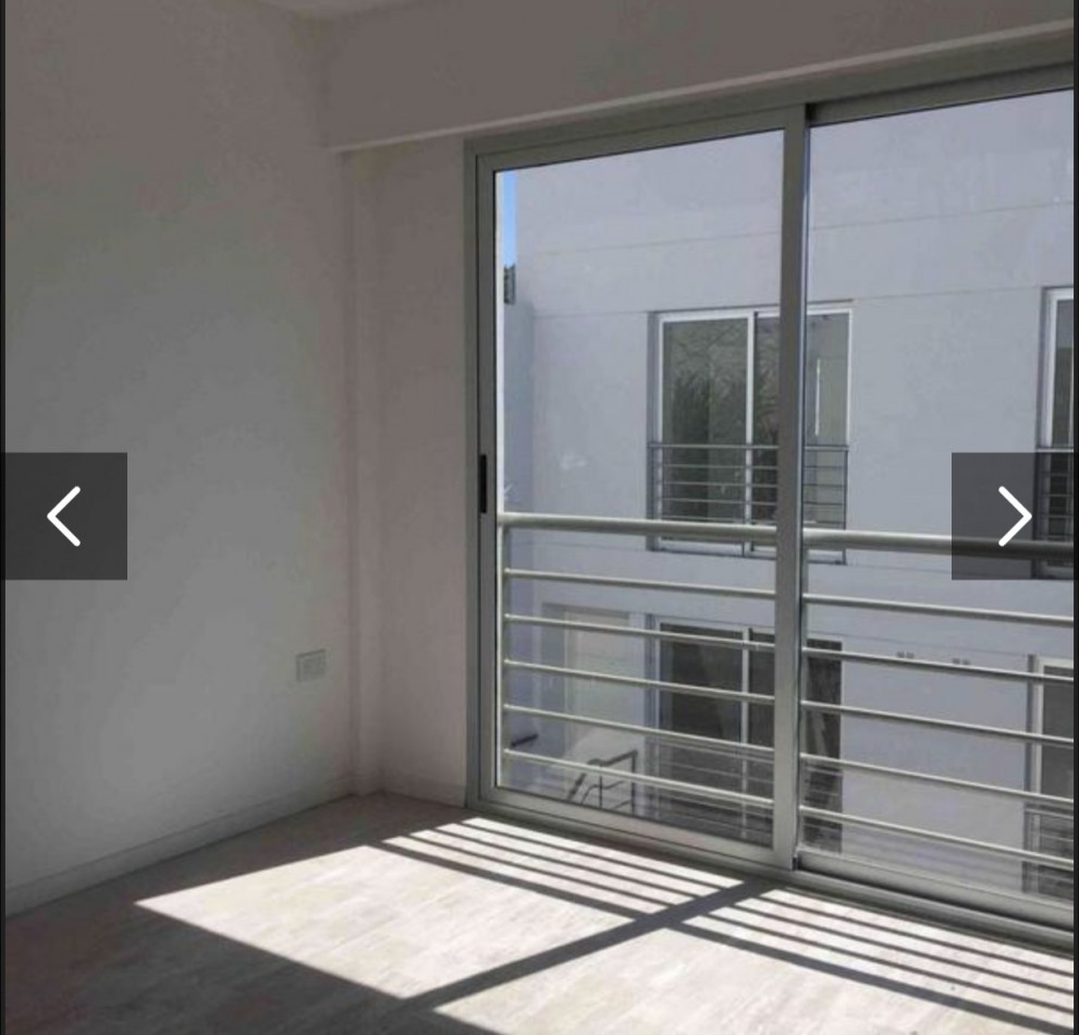 Saavedra. PH en VENTA Terraza propia. Sin expensas