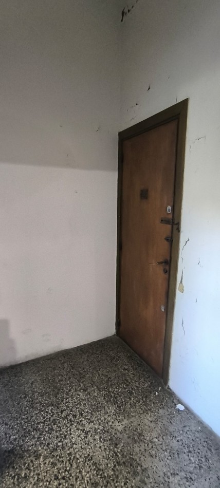 Once Departamento en Alquiler. 4 Ambientes y dependencia. Muy Luminoso + Balcon. 