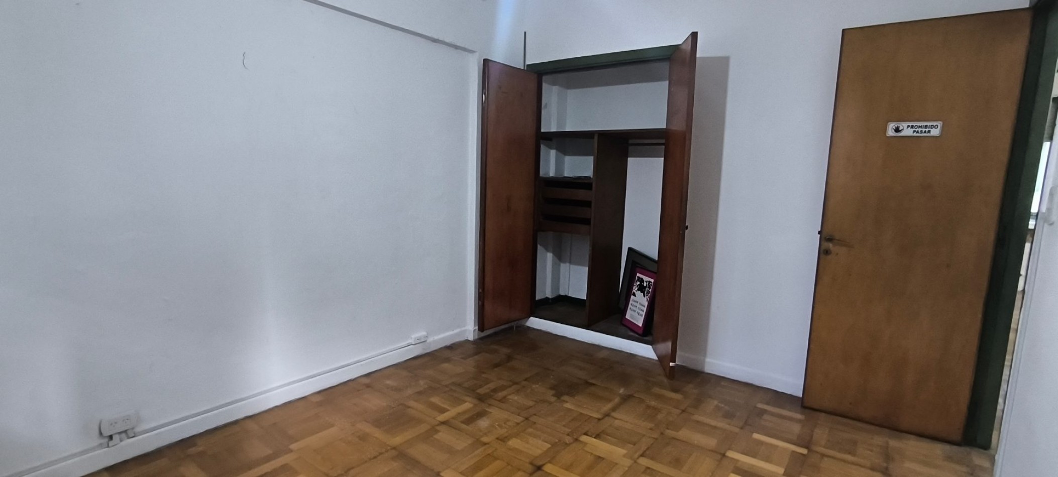 Once Departamento en Alquiler. 4 Ambientes y dependencia. Muy Luminoso + Balcon. 