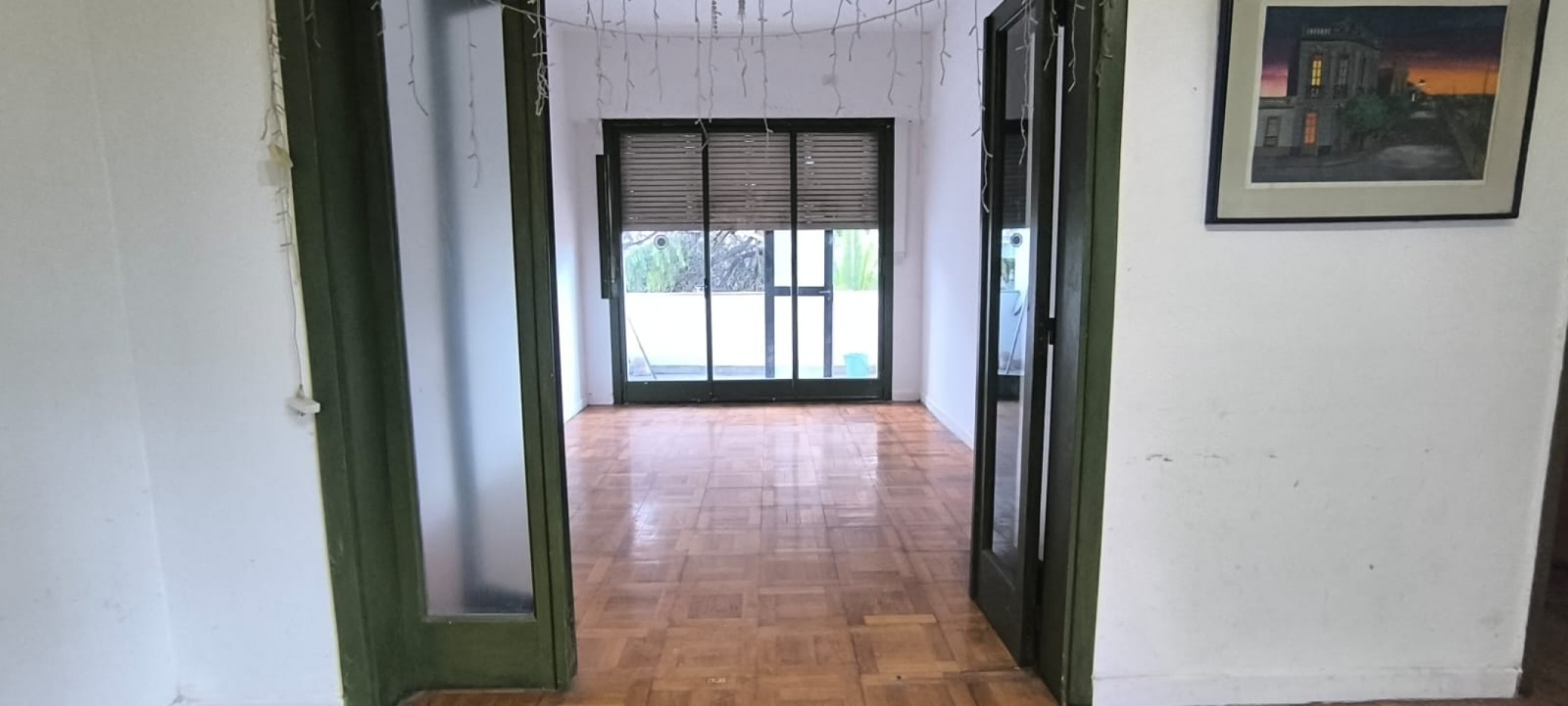 Once Departamento en Alquiler. 4 Ambientes y dependencia. Muy Luminoso + Balcon. 