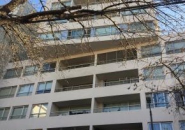 Alquiler. ALMAGRO Amplio Monoambiente. Amenities. Balcon aterrazado