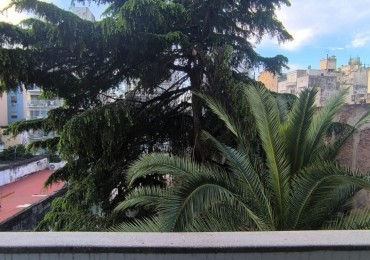 Once Departamento en Alquiler. 4 Ambientes y dependencia. Muy Luminoso + Balcon. 